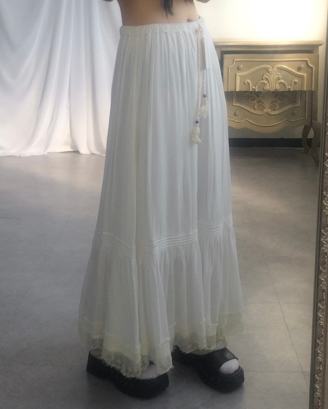 Lace point white long skirt 상품이미지7