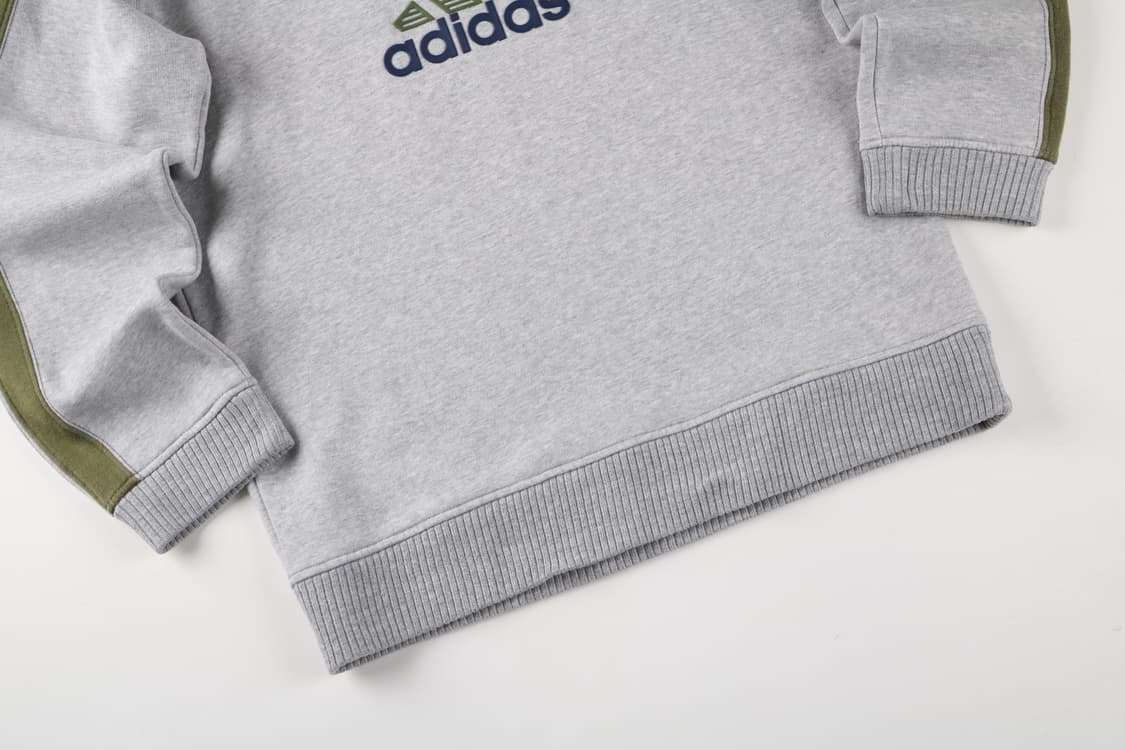 [L] 아디다스 올드스쿨 빅로고 맨투맨 상품이미지3