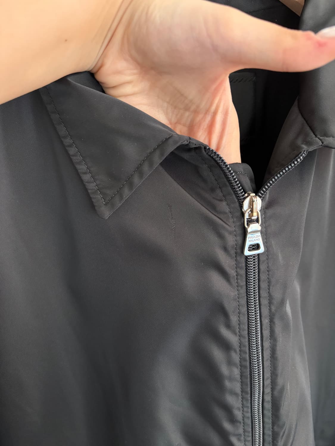 Prada 프라다 블랙 나일론 블루종 자켓 상품이미지10