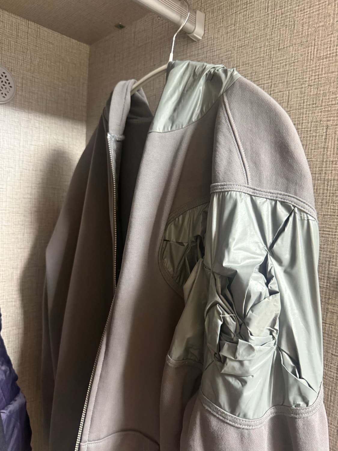 강정석 후드집업 상품이미지2