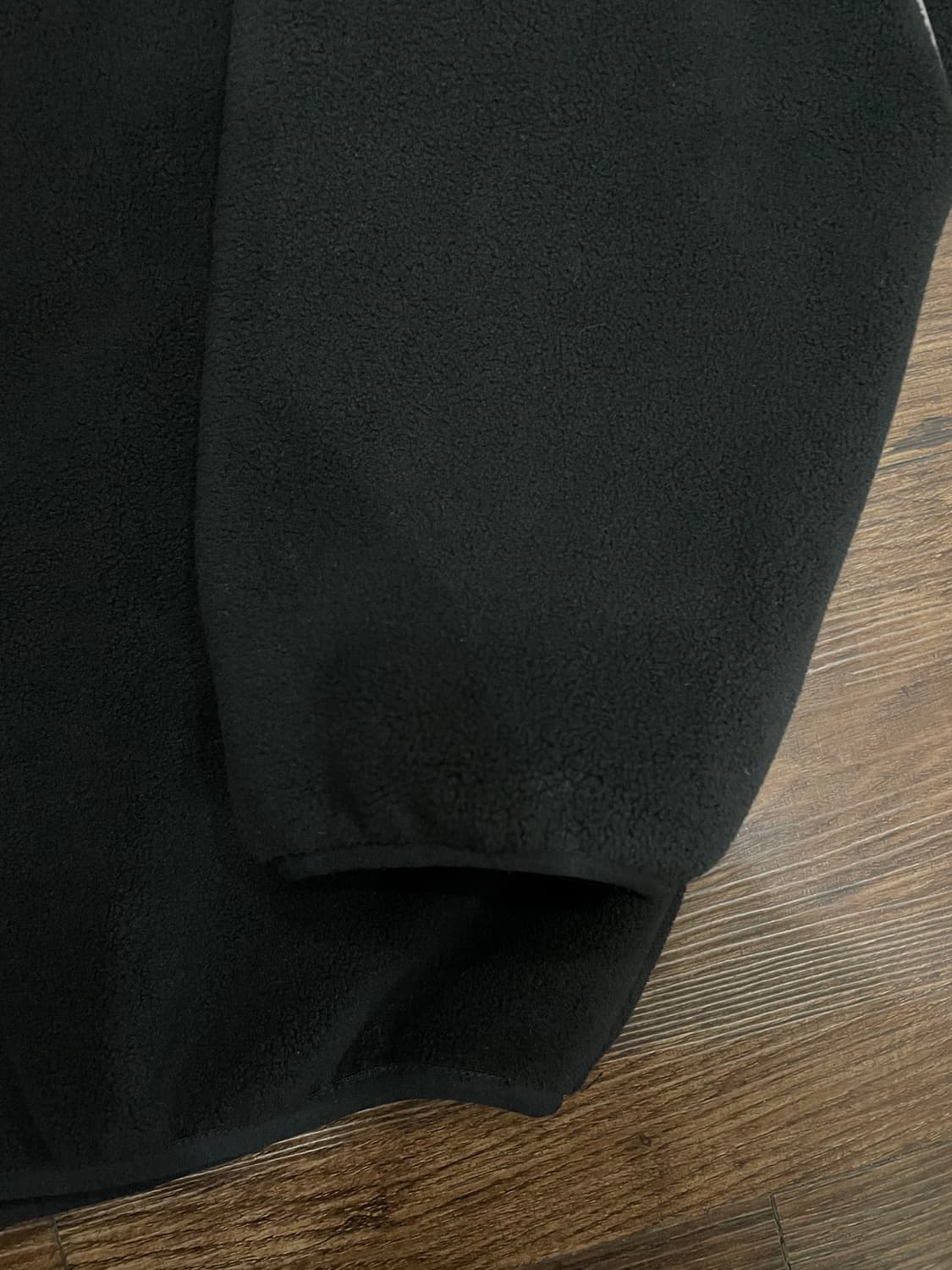 데상트 풀오버 후리스 웜업 자켓 블랙 상품이미지4