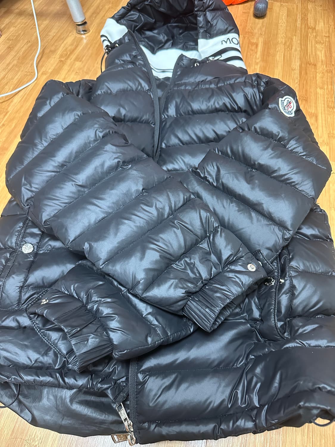 몽클레어 후드패딩 상품이미지1