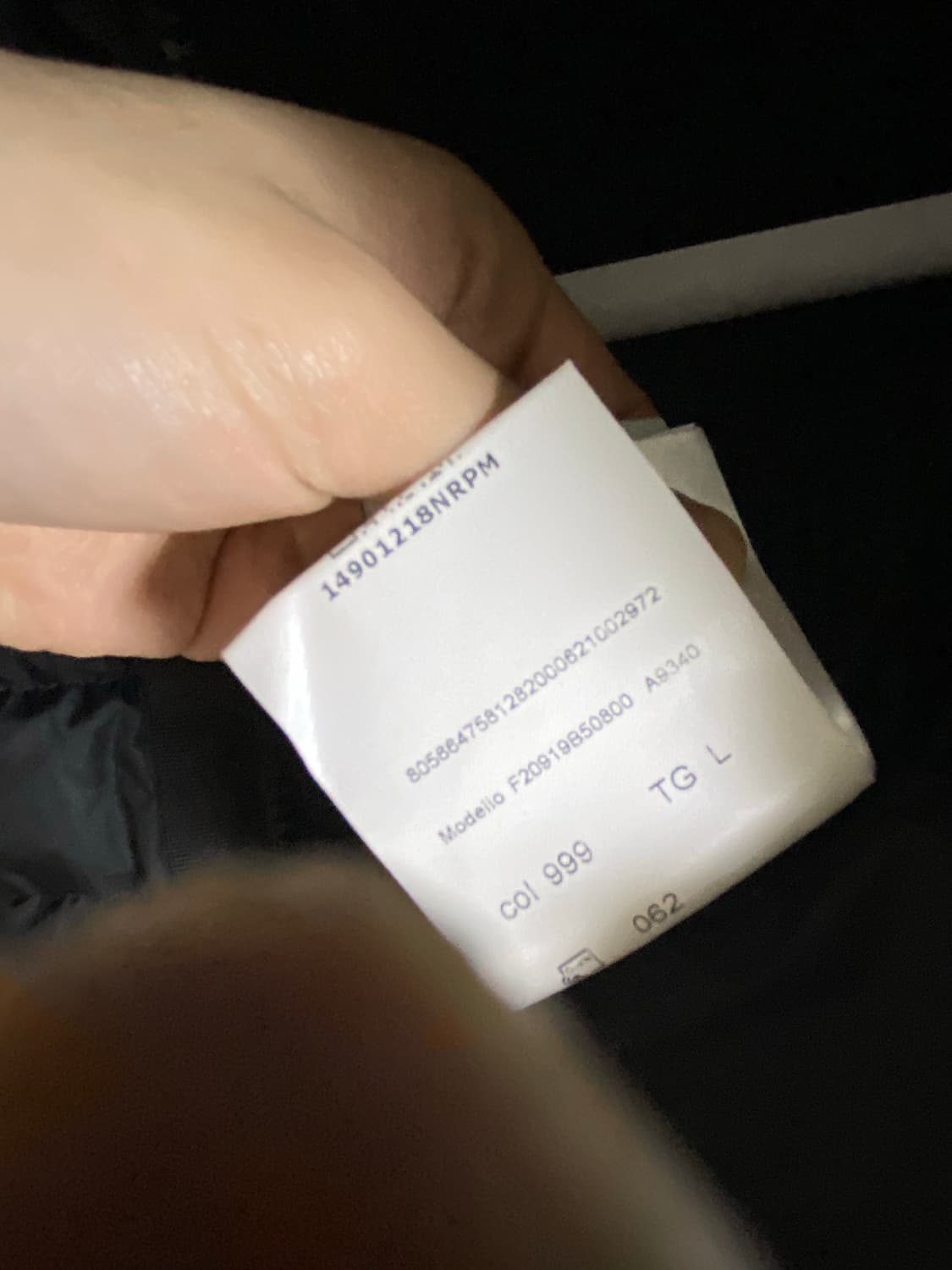 20시즌 몽클레어 니트패딩 후드집업 블랙 사이즈 L 상품이미지4