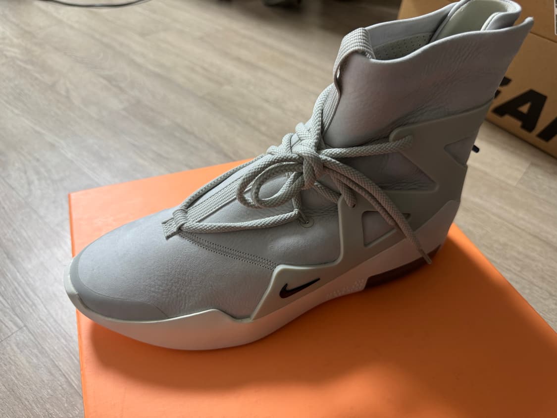 나이키 에어피어오브갓 라이트본 OG 상품이미지4