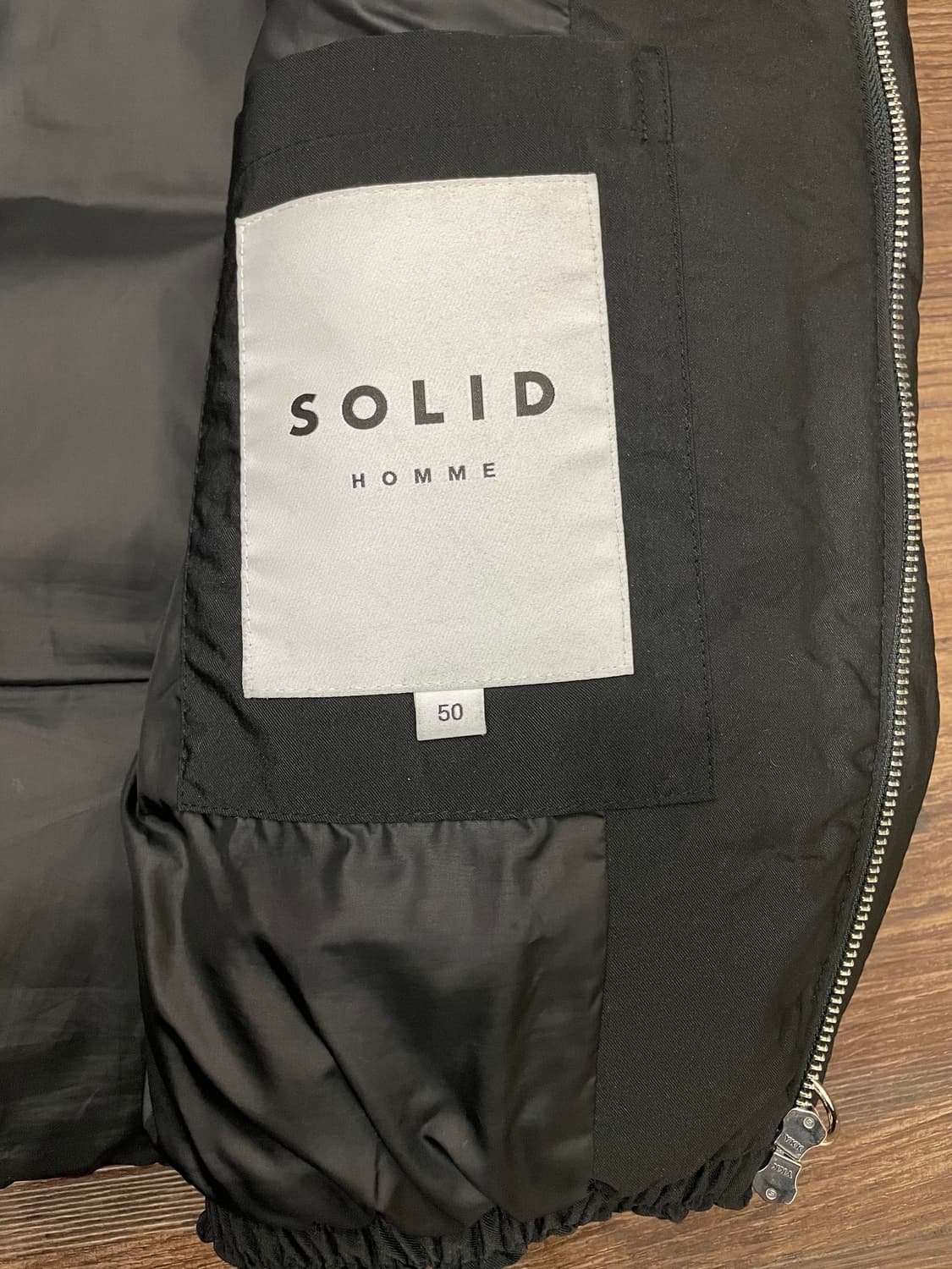 솔리드옴므 22FW 시베리안 구스 다운 베스트 패딩조끼 블랙 상품이미지7