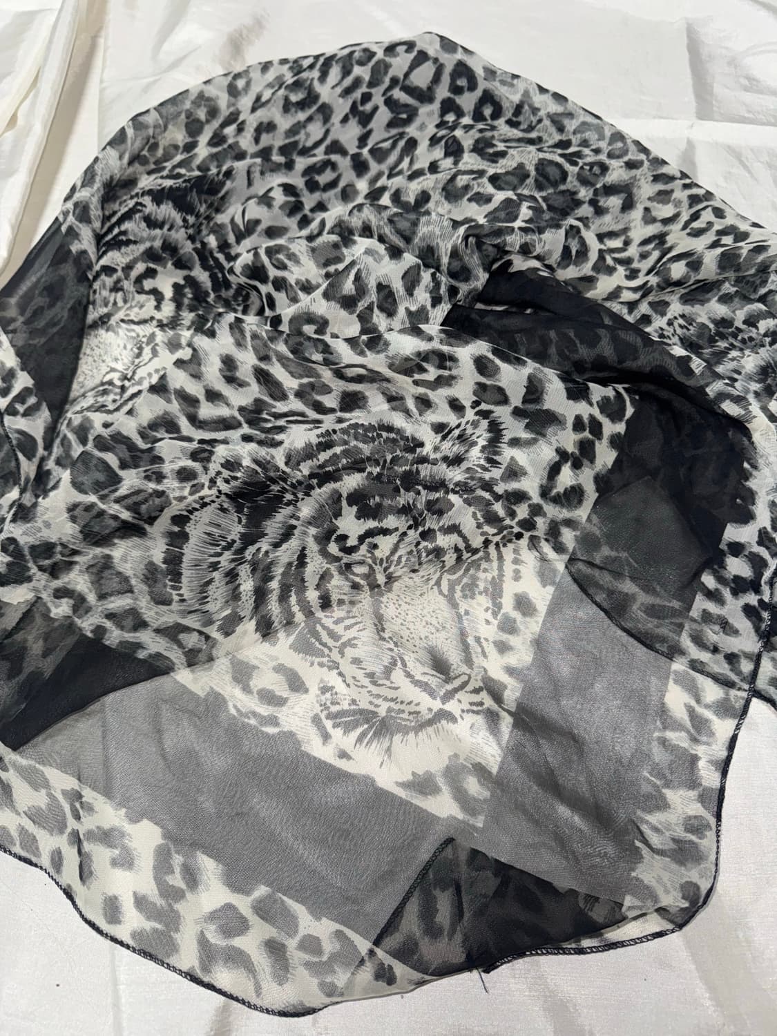 leopard scarf 상품이미지1