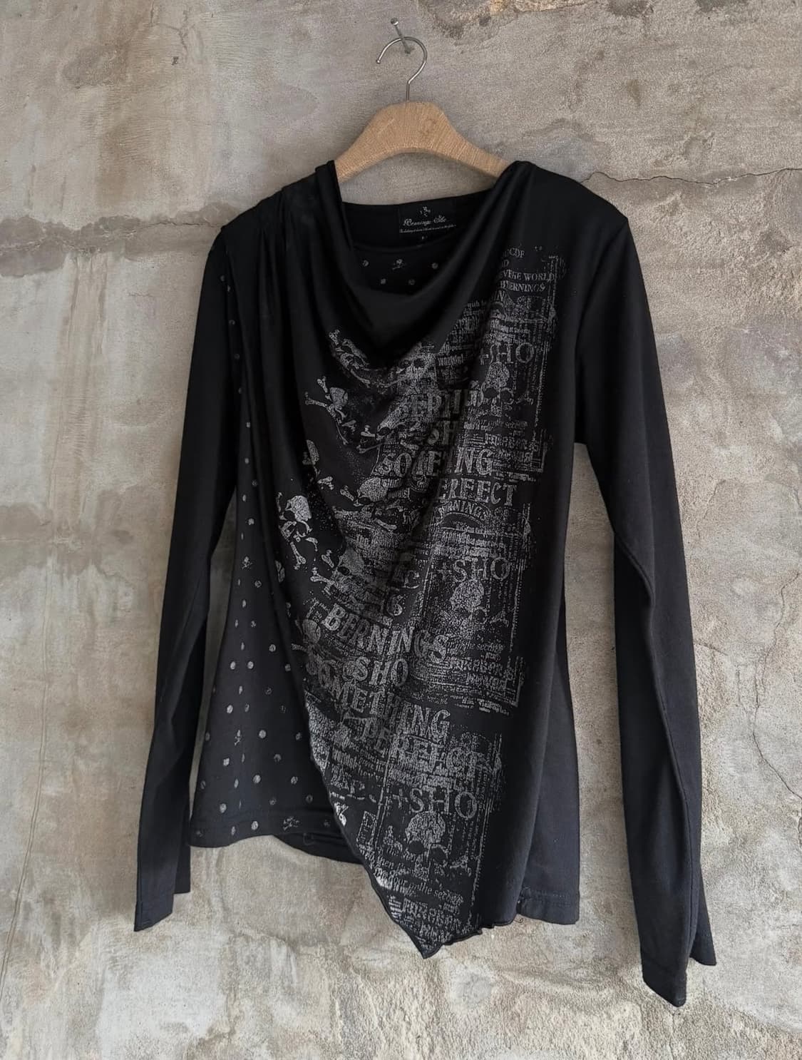 Bernings Sho Drape Detail Sleeve 상품이미지1