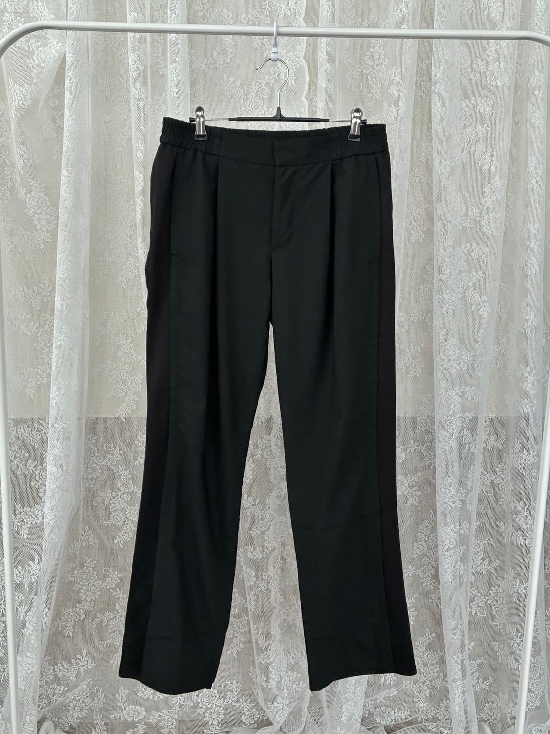 44) 준지 Juun.J 밴딩 슬랙스 팬츠 블랙 상품이미지1