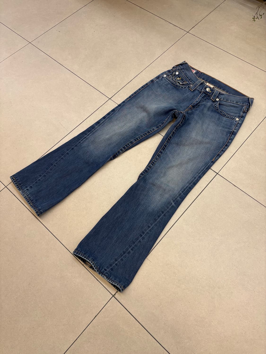 트루릴리전 JOEY 부츠컷 데님 상품이미지3