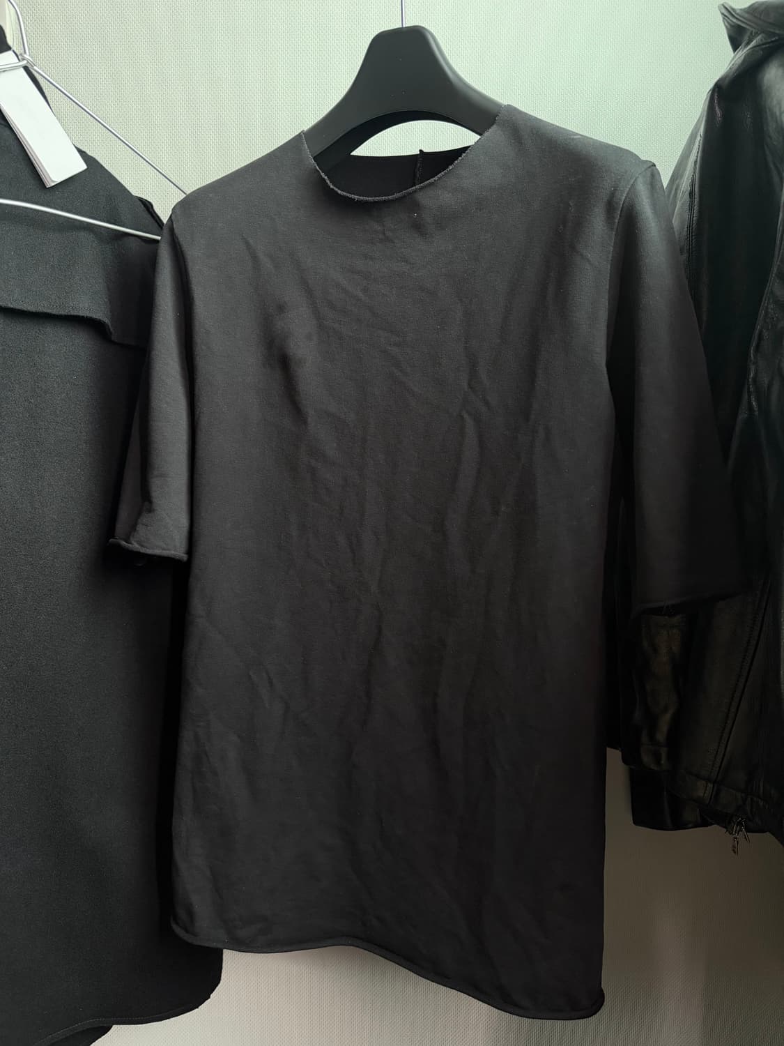 인카네이션 오버록 컷소우 티셔츠 상품이미지1