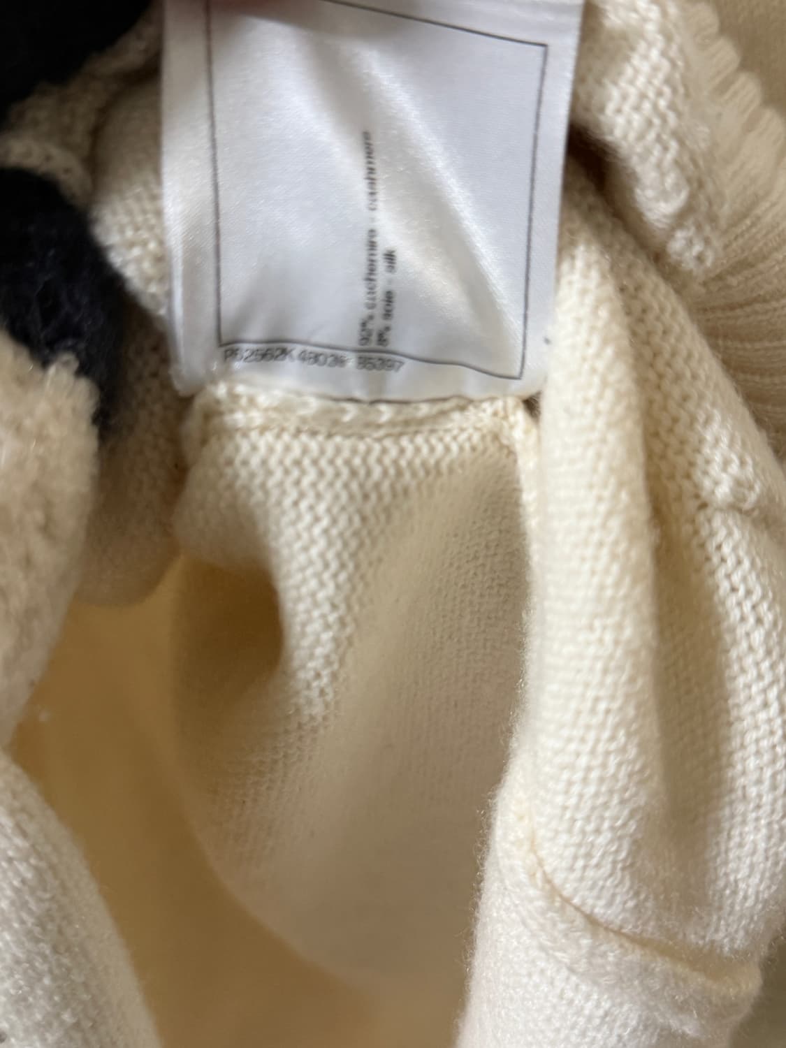 샤넬 크루즈 컬렉션 스노우쇼 캐시미어 가디건 상품이미지9