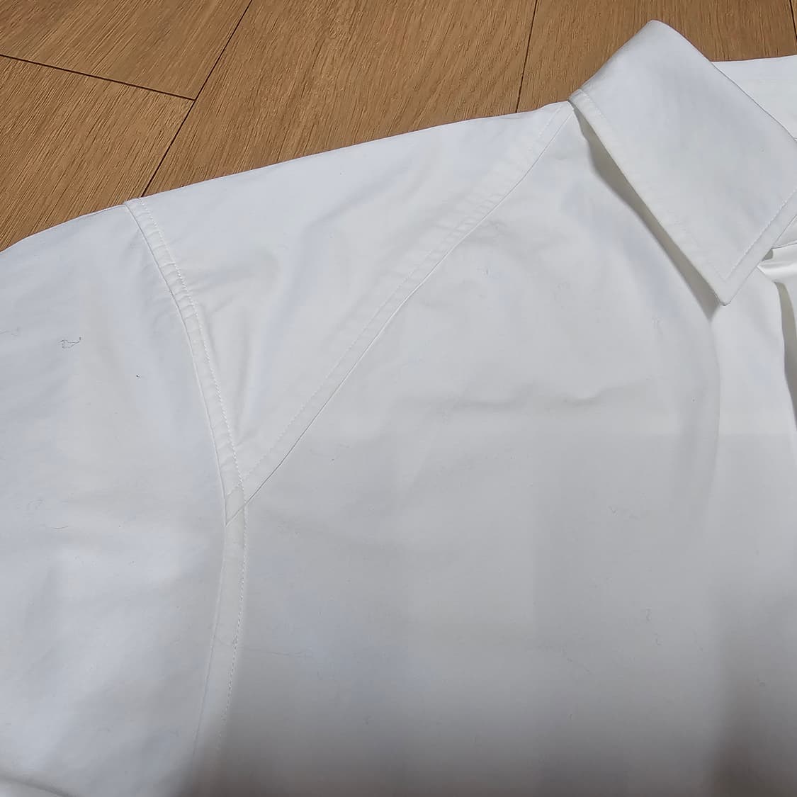 우영미 화이트 세련된디자인 남성 오버사이즈셔츠 100 상품이미지4