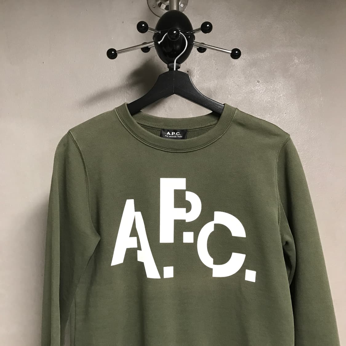 APC 아페쎄 맨투맨 카키 S(W) 상품이미지2