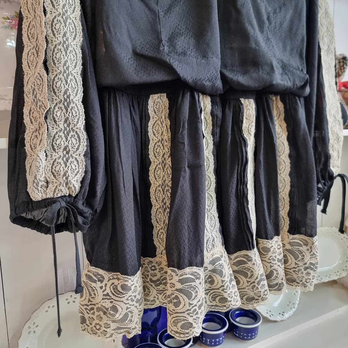 블랙 레이스 롱 슬리브 원피스 상품이미지2