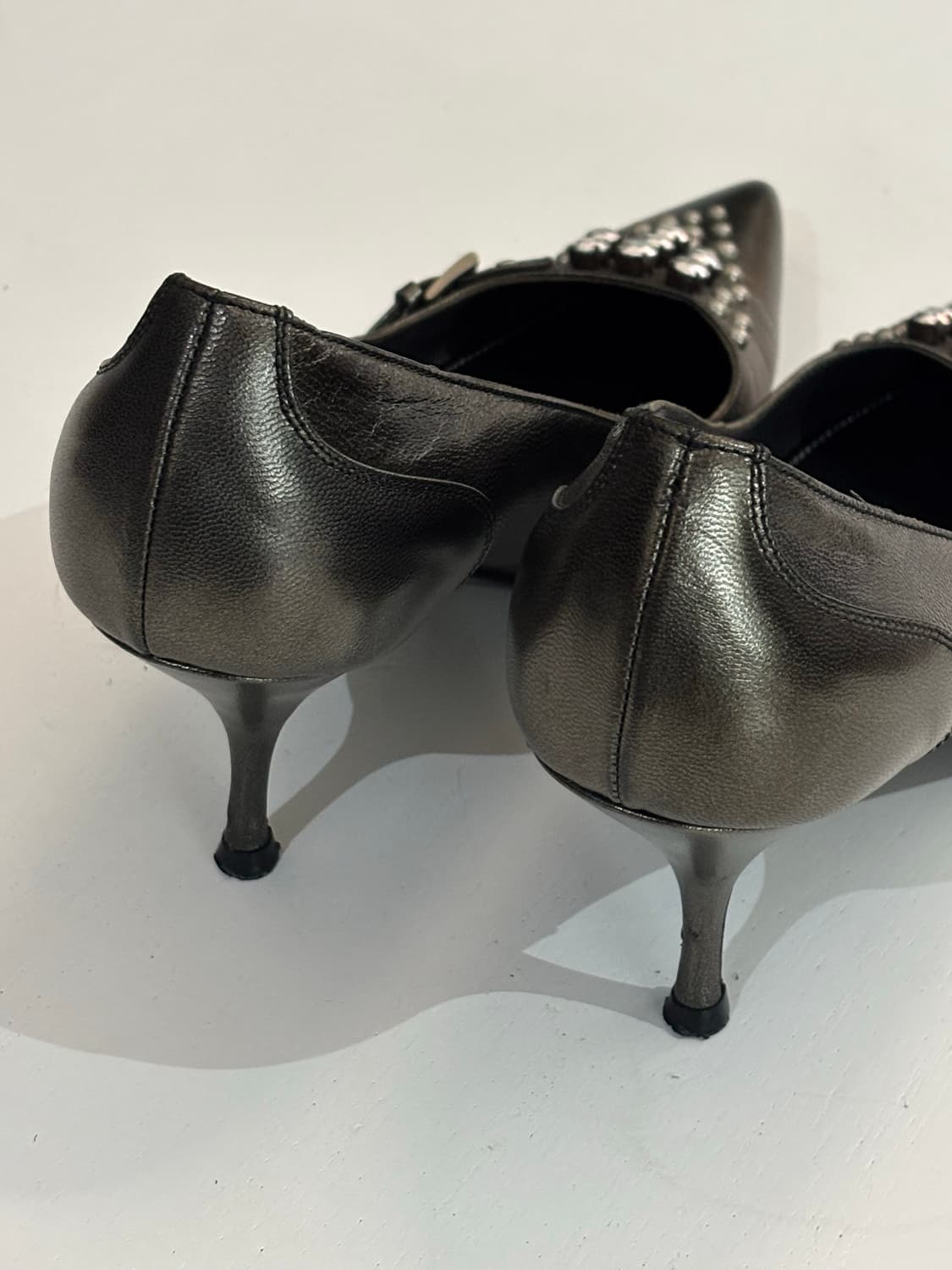 Metallic Buckle Pumps (37½) • PRADA 상품이미지5