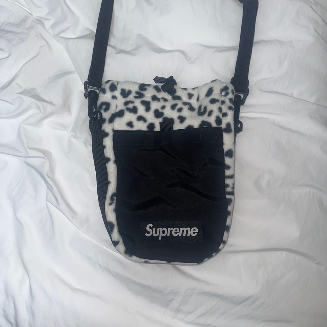 슈프림 폴라텍 슬링백 레오파드 - 24FW 상품이미지1