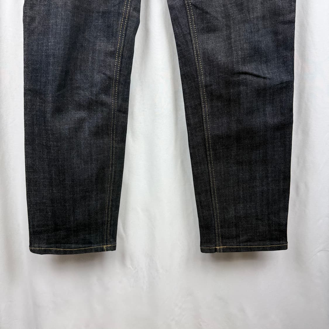 (30) 플랙 슬림핏 흑청 데님 팬츠 상품이미지3