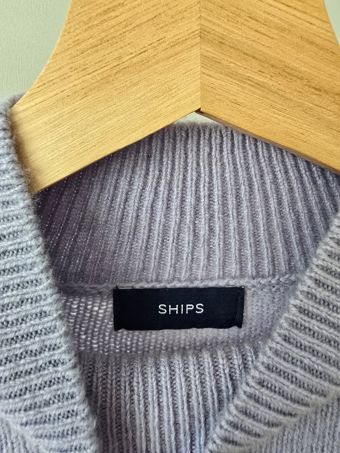 SHIPS 라일락 컬러 여유핏 하이넥 니트 상품이미지5