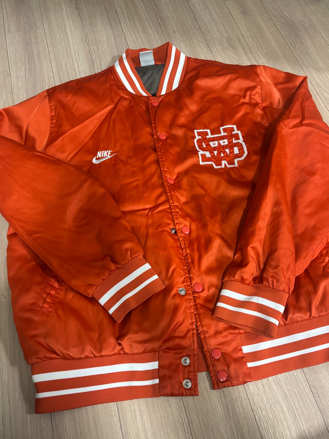 나이키 오렌지 바시티 110 상품이미지1