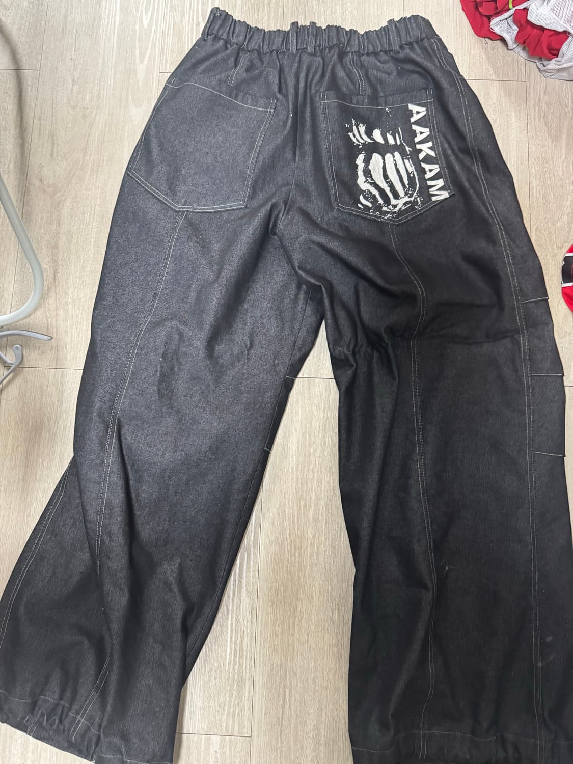아캄 Knee Pin-tuck Printed Denim Pants 2블랙 상품이미지2