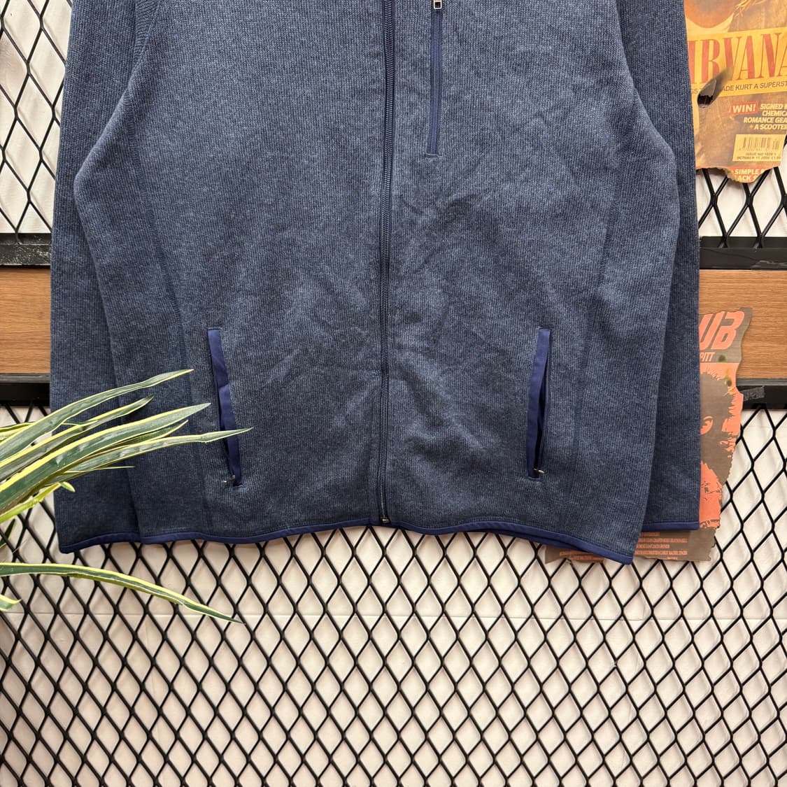 파타고니아 베터 스웨터 집업 전면 집업 포켓 포인트 네이비 상품이미지4