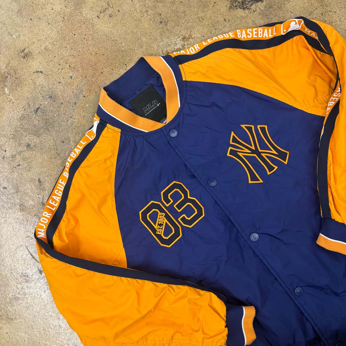 [정품/L,100] MLB 뉴욕 양키스 야구 점퍼 b17 상품이미지1