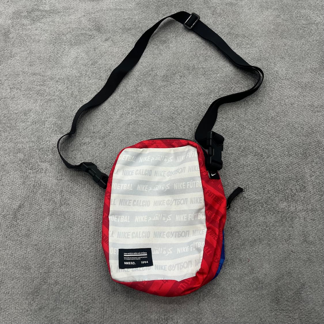 나이키 F.C 아이템 크로스백 상품이미지2