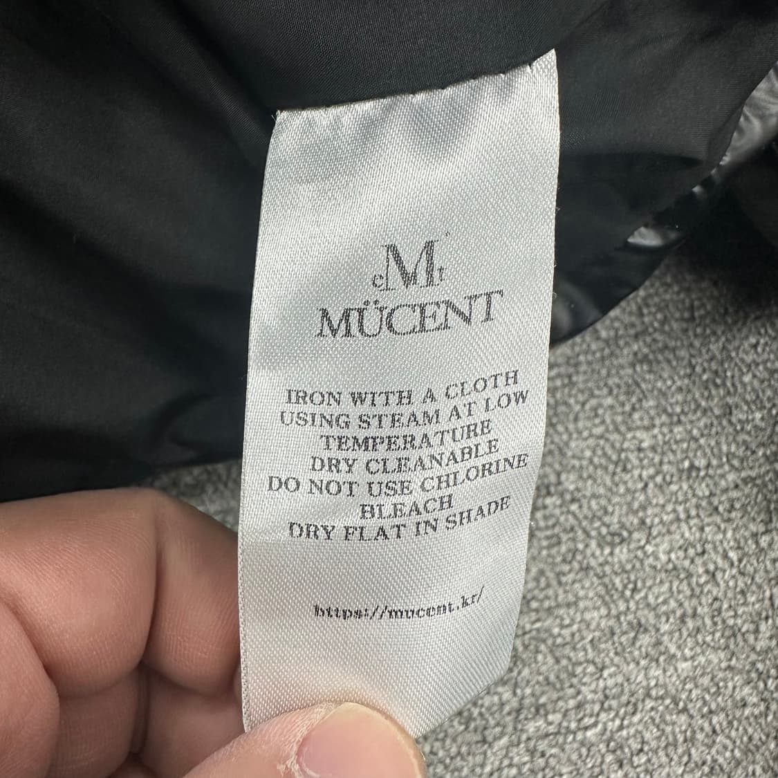 무센트 하이넥 글로시 패딩 상품이미지4