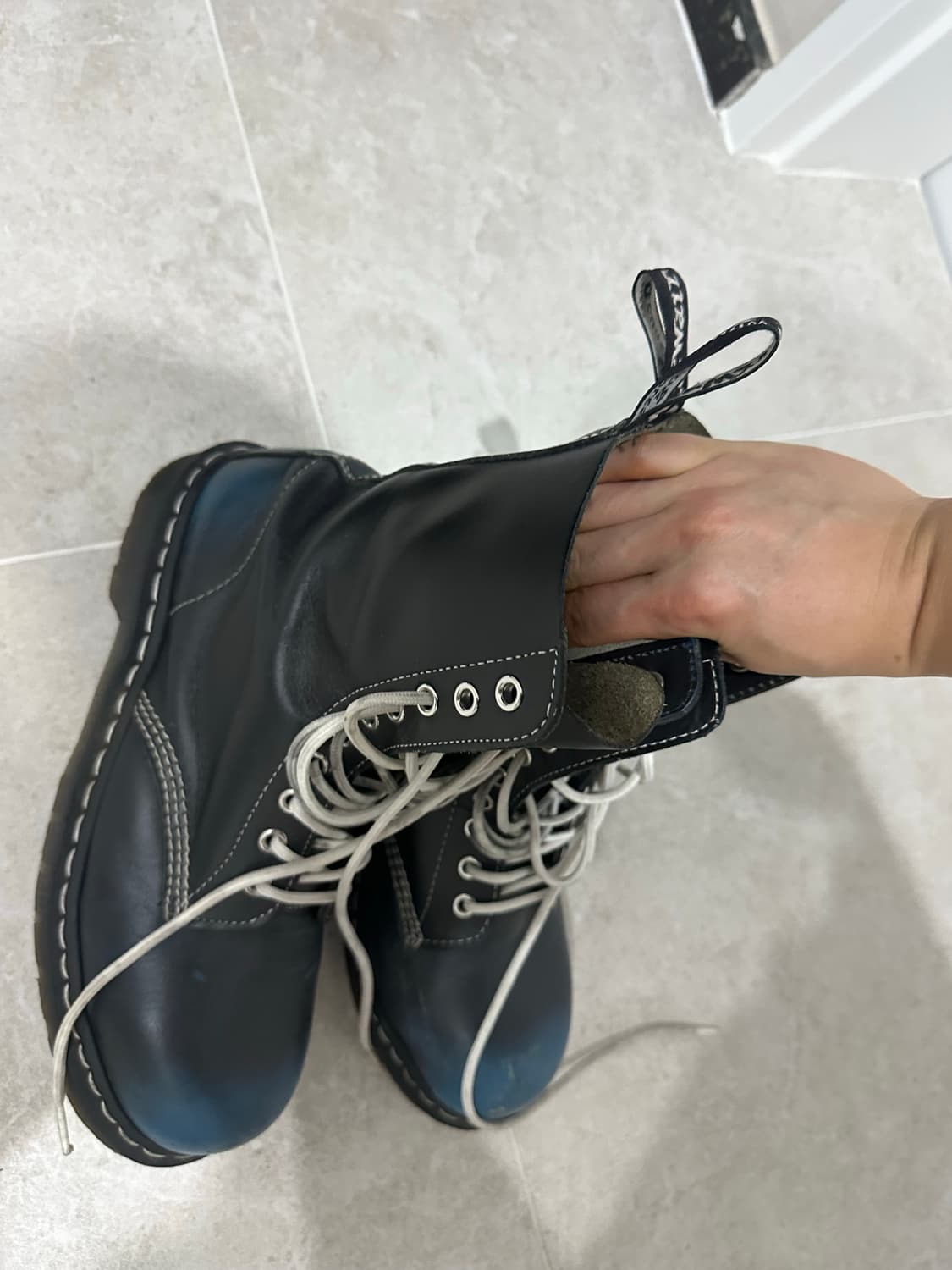 닥터마틴 1919 42 사이즈 상품이미지1