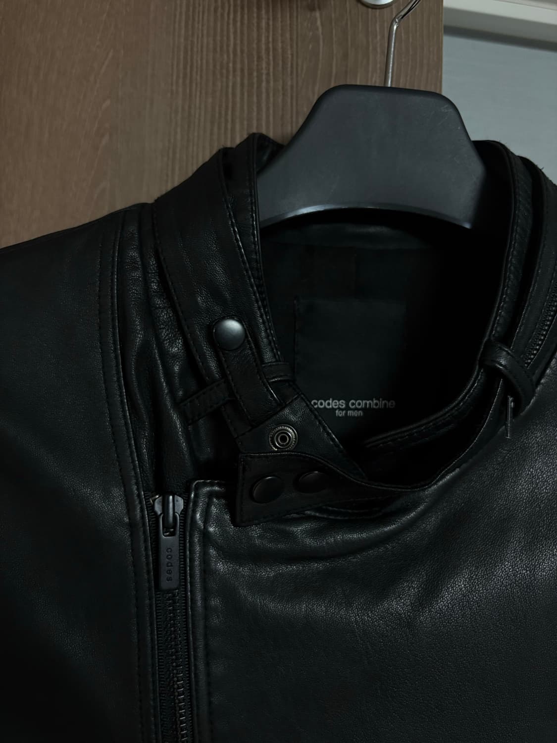 [M] 비대칭 하이넥 램스킨 자켓 상품이미지2