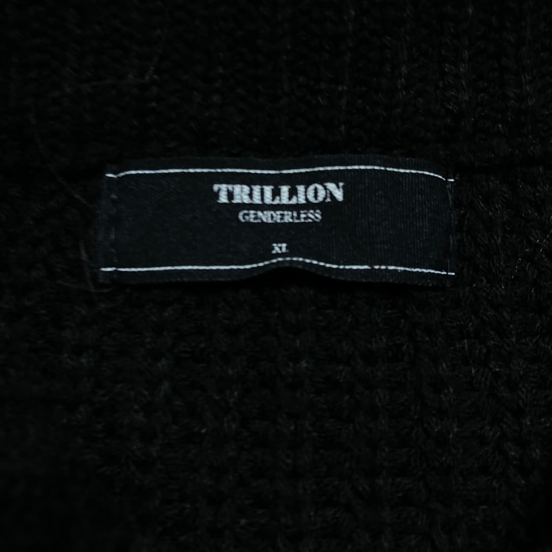 트릴리온 블랙 하프 집업 니트 상품이미지2
