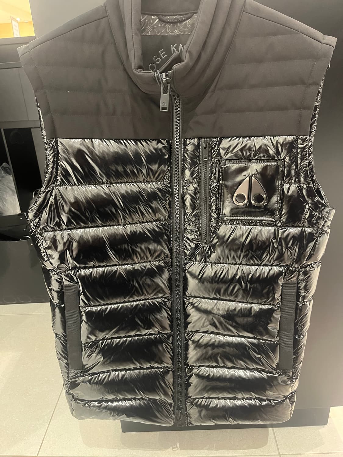 무스너클 패딩조끼 상품이미지1