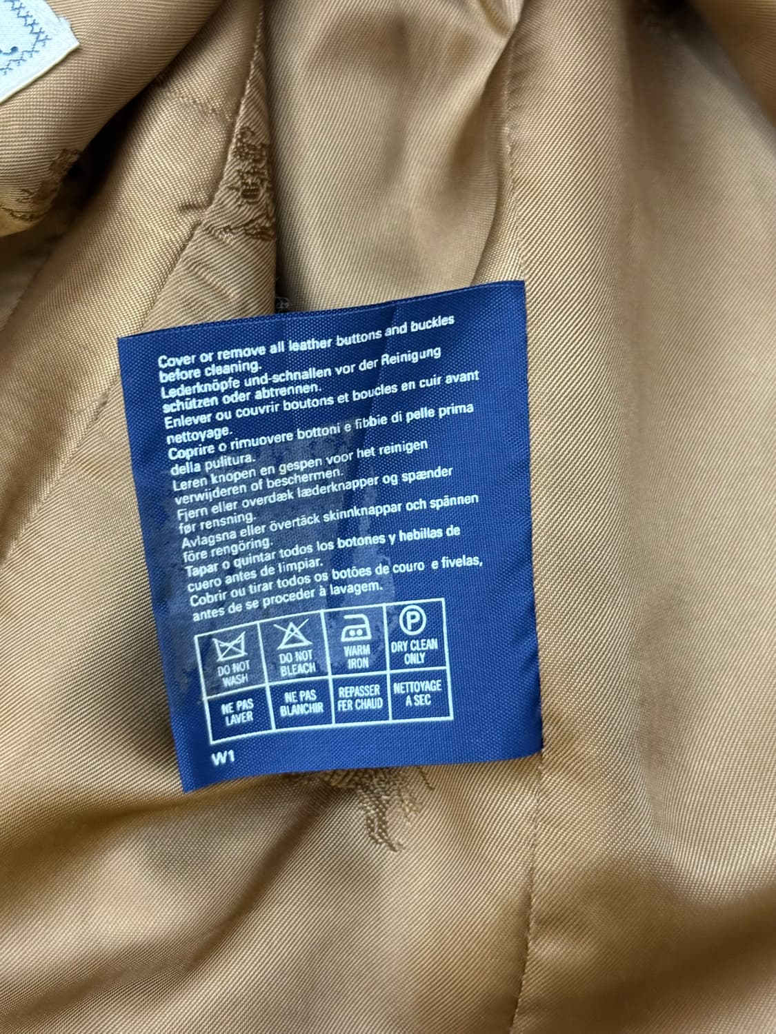 Burberry 버버리 크레스트 자수 1B 금장 울 블레이저 상품이미지9