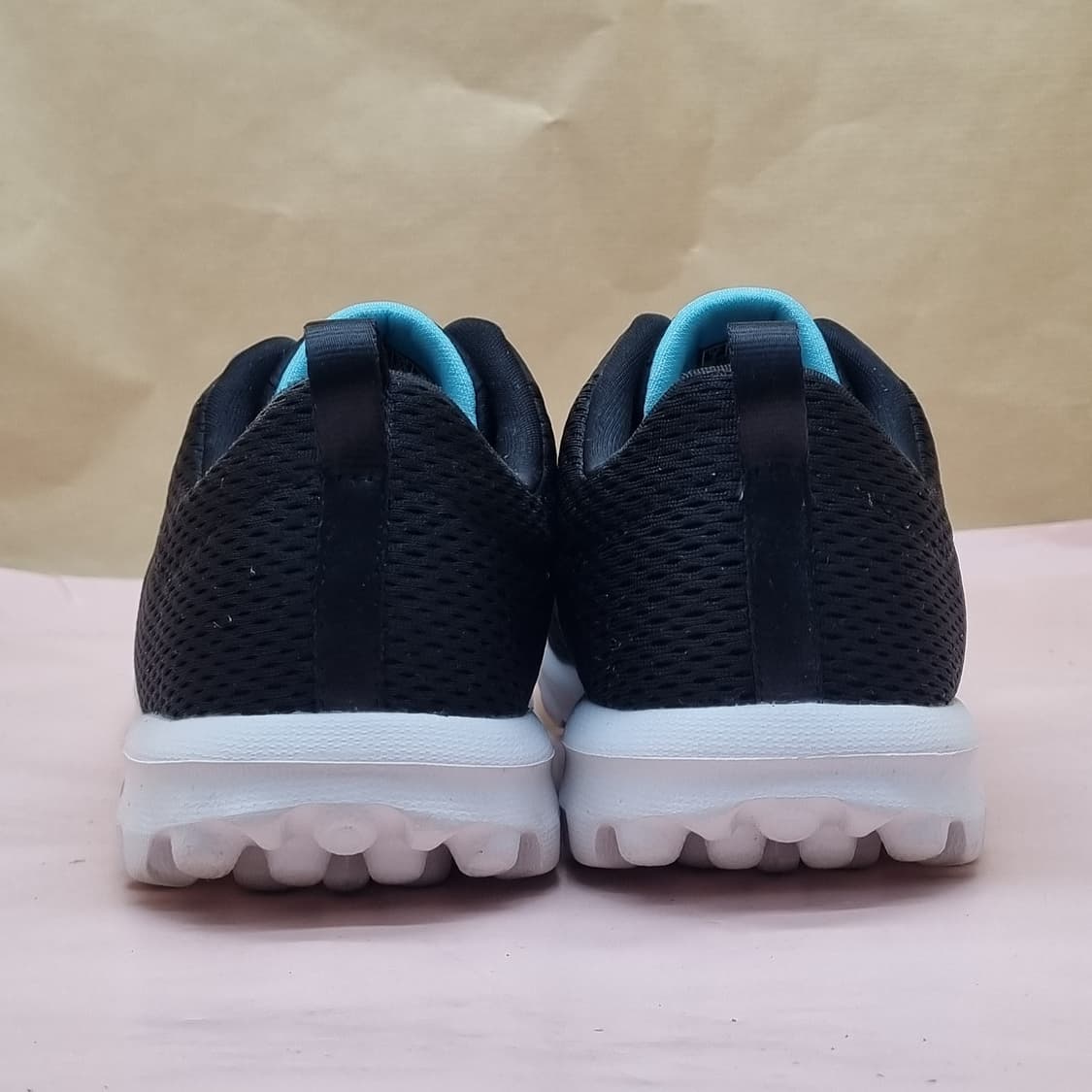 스케쳐스 고워크 트레블 여성운동화240 상품이미지4