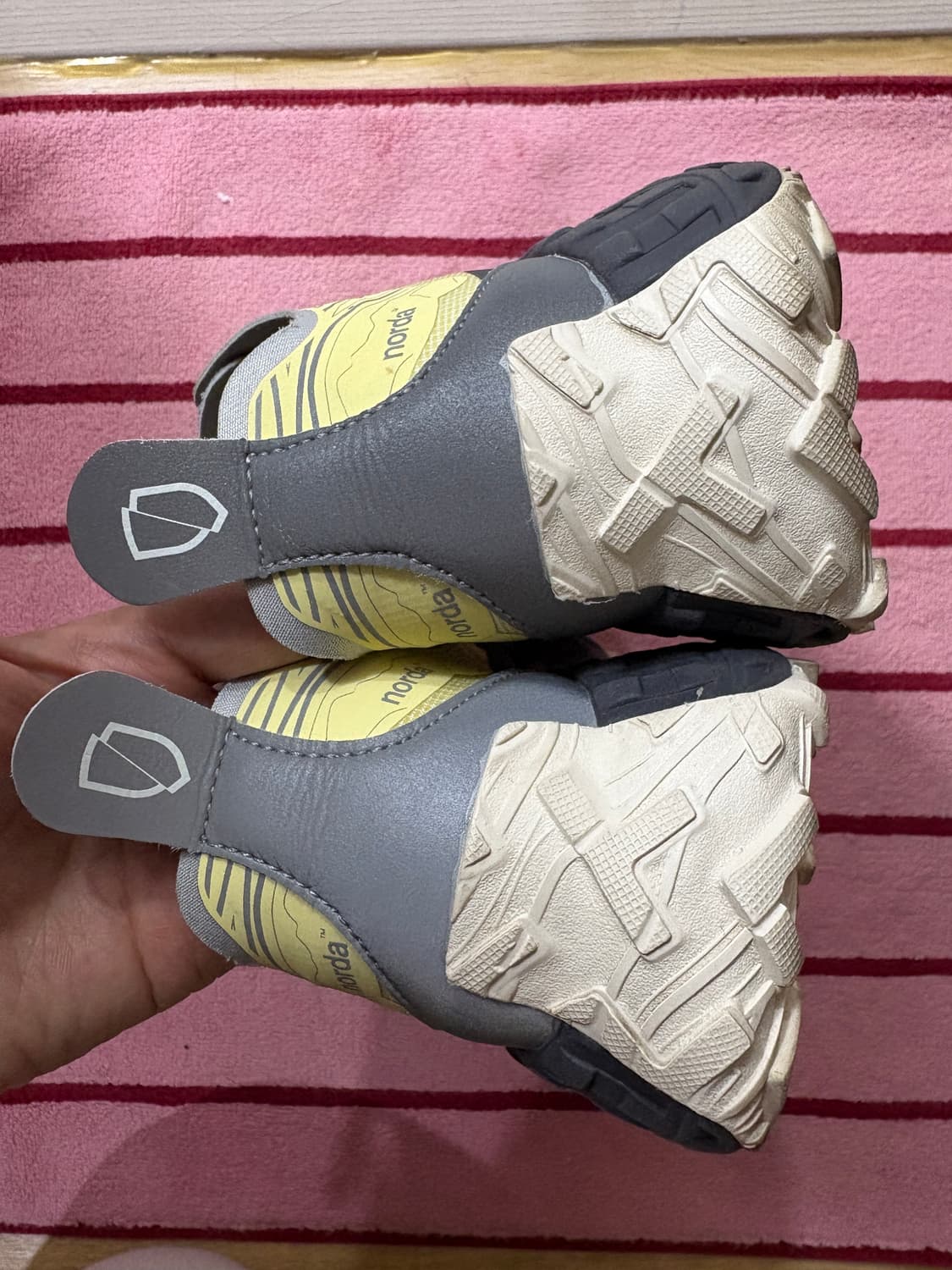 Norda 001 레몬 , 240 사이즈 상품이미지5