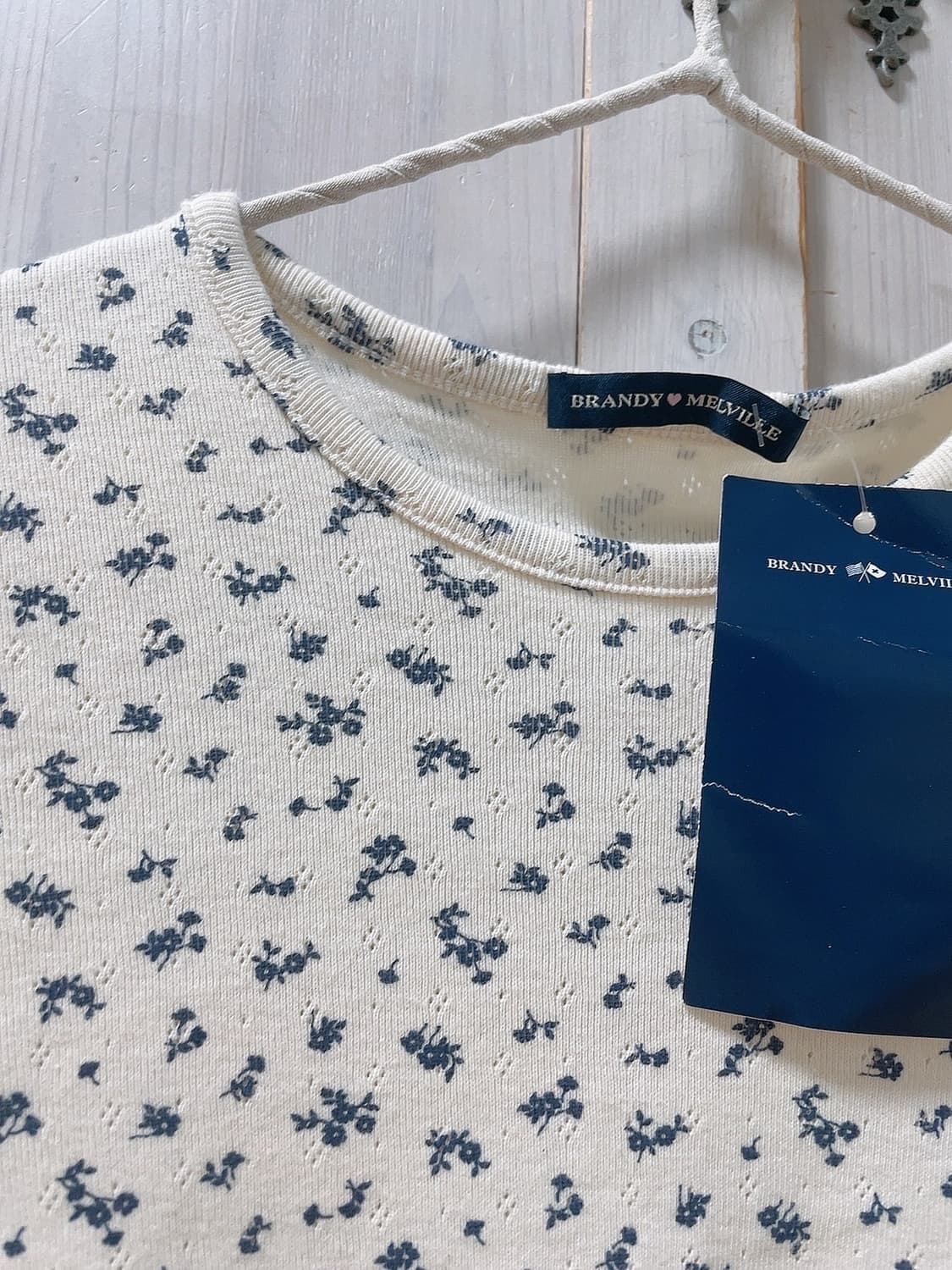 브랜디멜빌 플로럴 긴팔 아일렛 티셔츠 새상품 상품이미지3