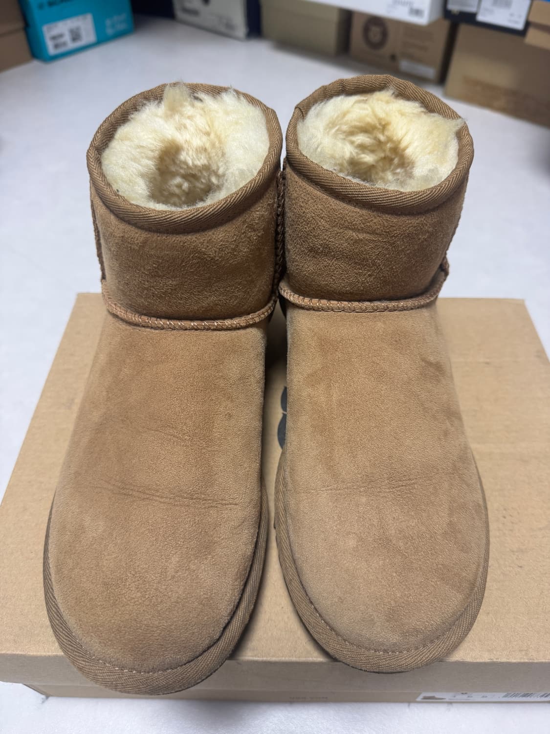 어그 클래식 미니2 풀박 230 상품이미지2