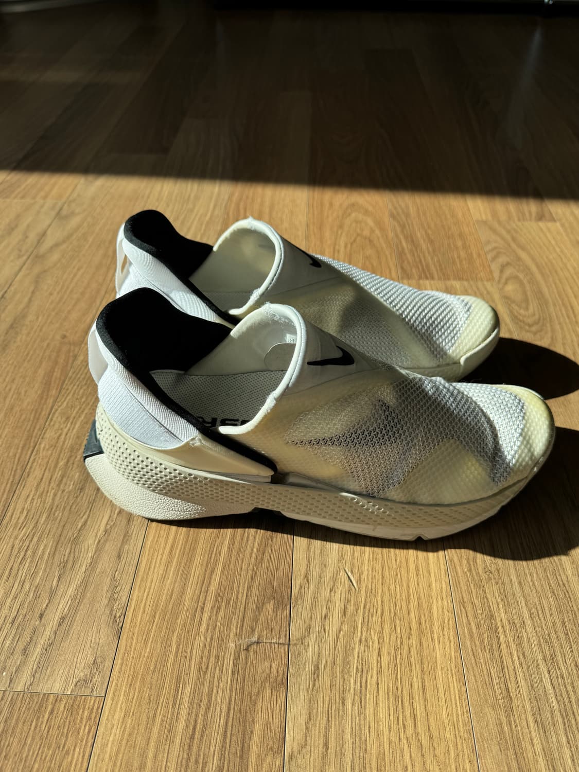 [나이키] 고 플라이이즈 흰색 슬립온 275mm 상품이미지6