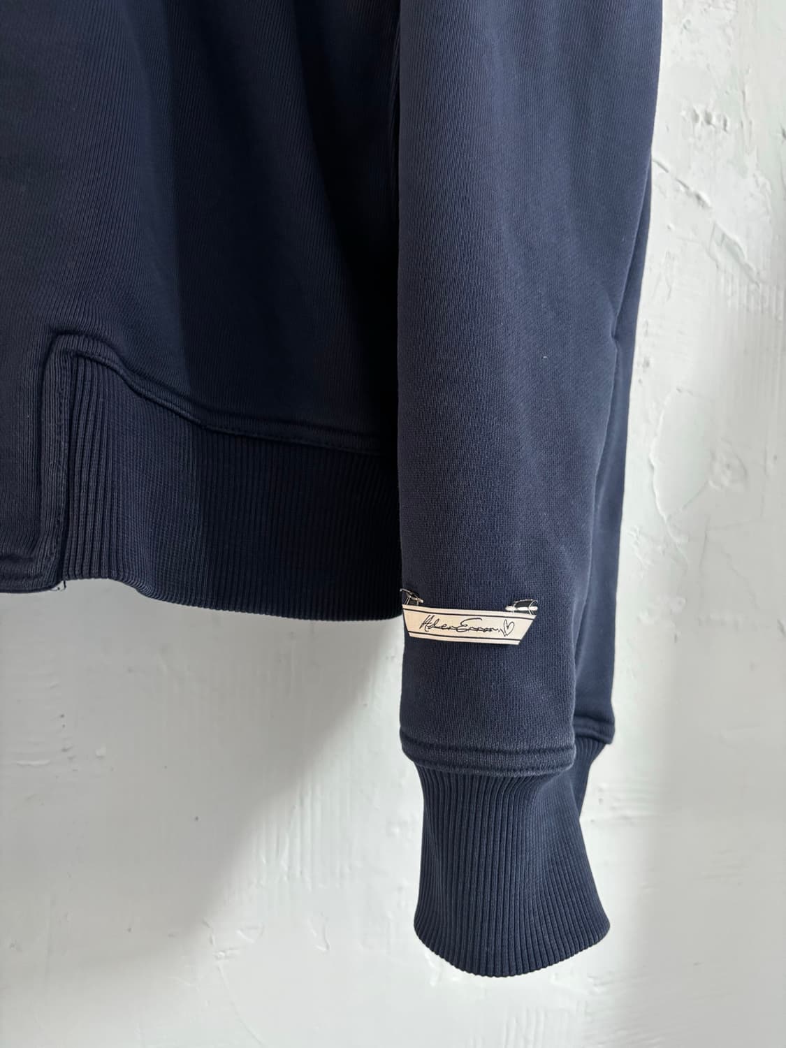 ADERERROR 아더에러 테이텀 로고 점퍼 네이비 자켓 상품이미지4