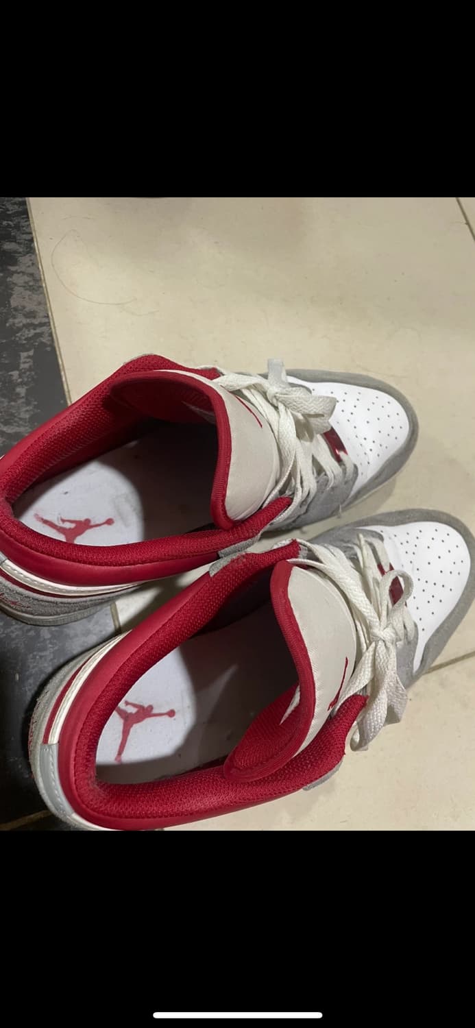 조던 1 로우 SE 라이트 스모크 그레이 짐레드 265 상품이미지4