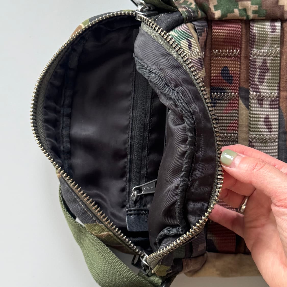 Diesel 디젤 패치워크 카모 숄더백 상품이미지4