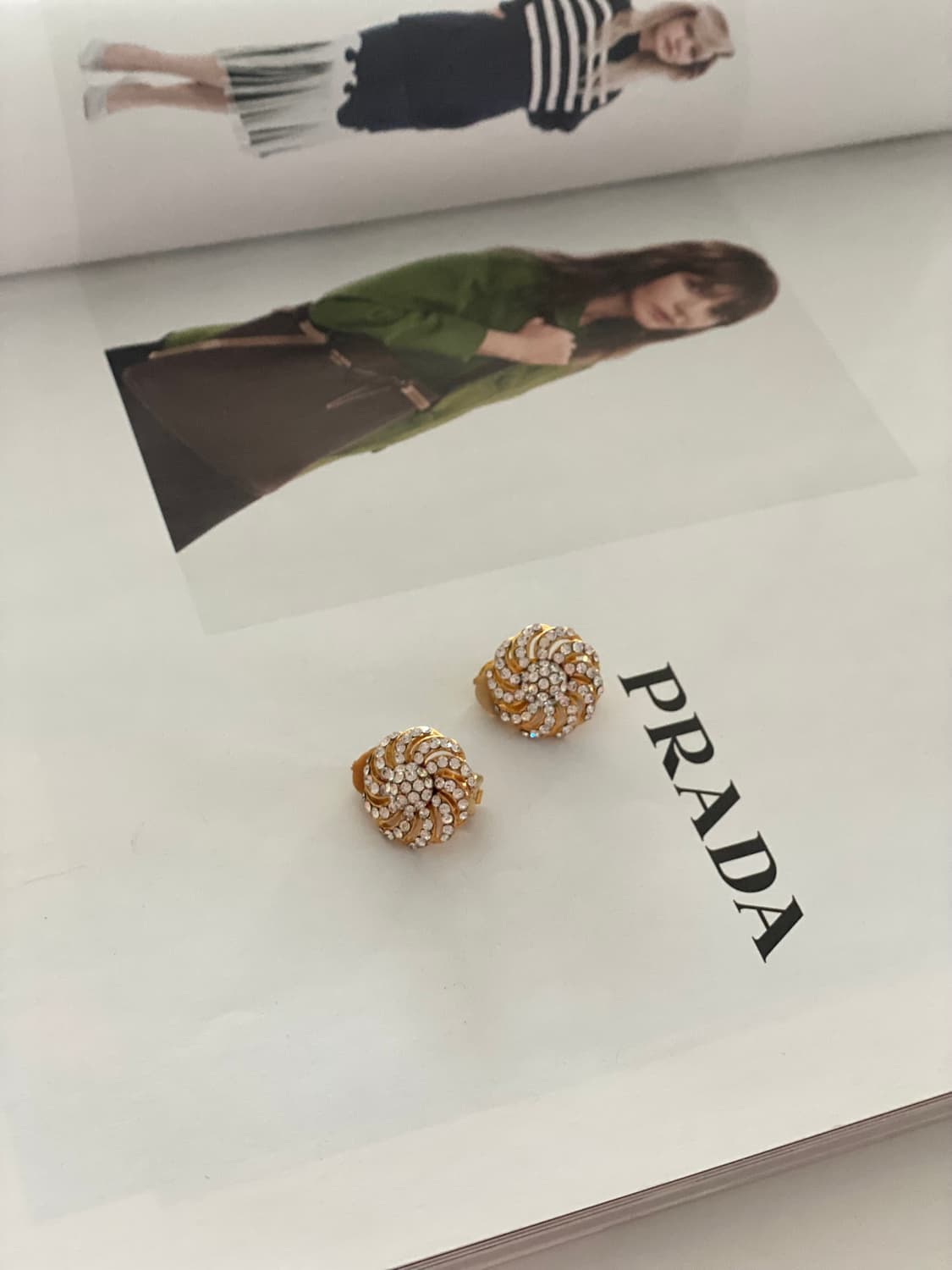 빈티지 금장 큐빅 원형 귀걸이 귀찌 상품이미지3