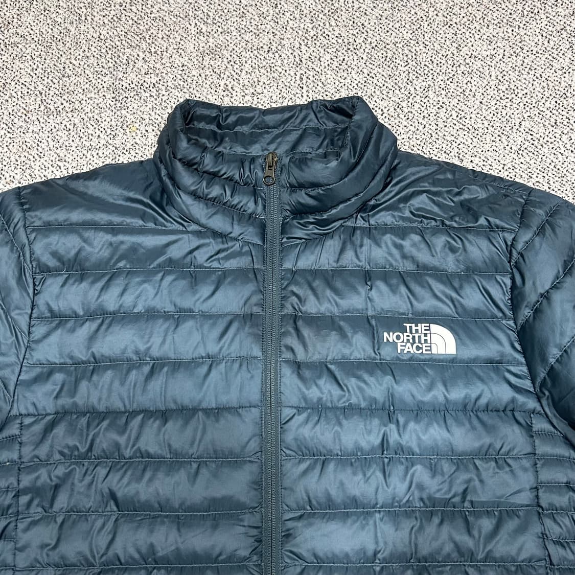 노스페이스 경량패딩 상품이미지3