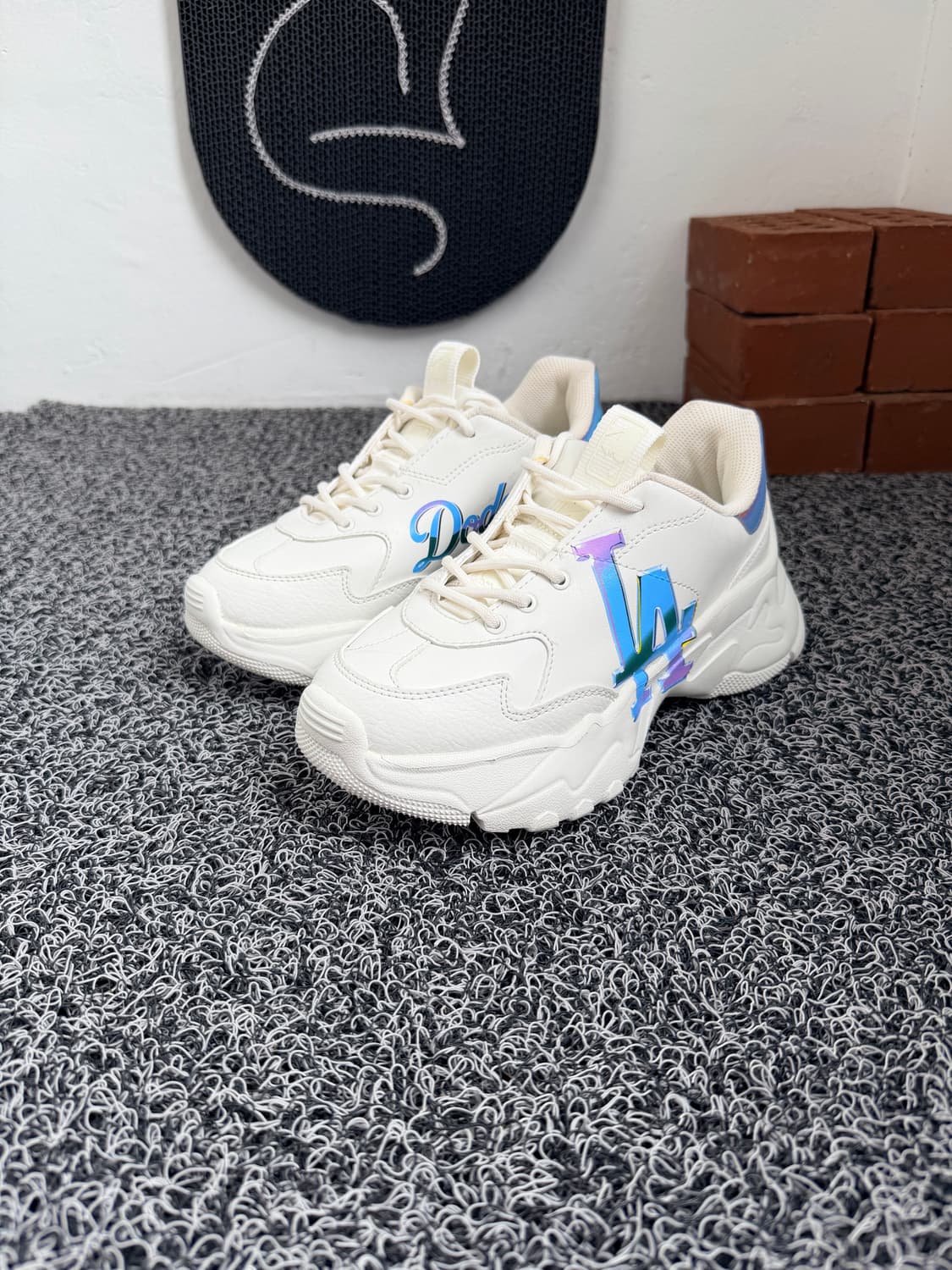 흰색 LA 로고 운동화 어글리슈즈 상품이미지5