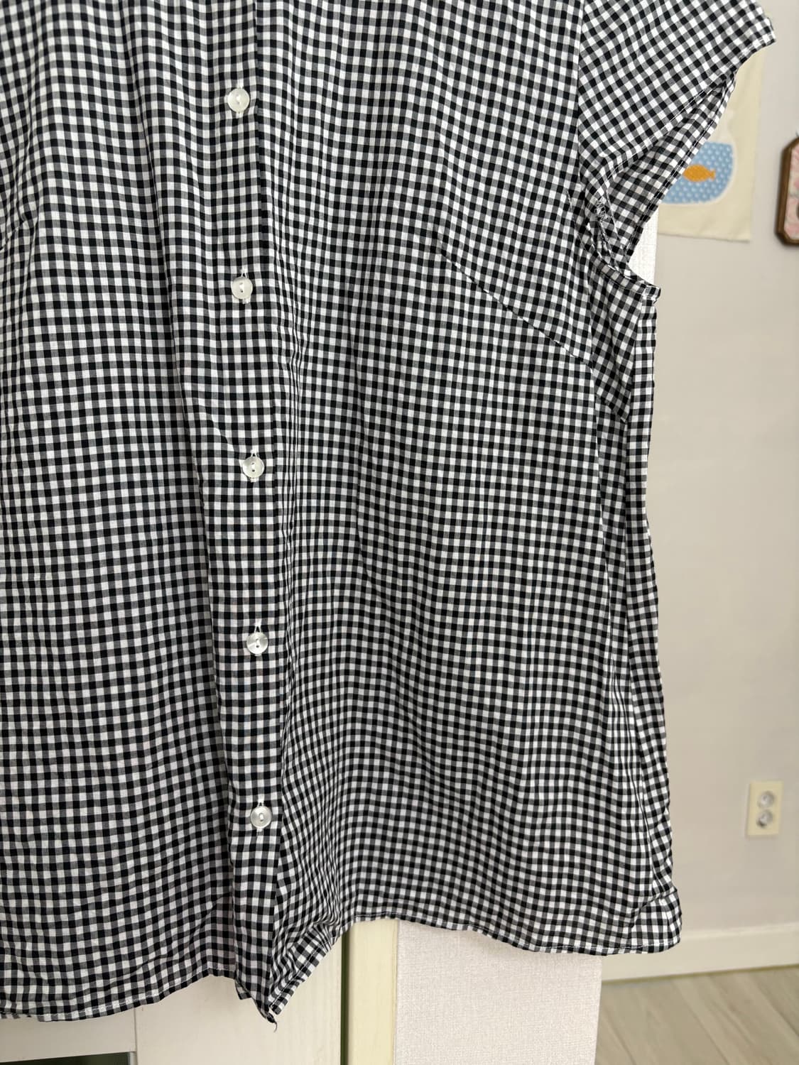 블랙 체크 반소매 블라우스 상품이미지3