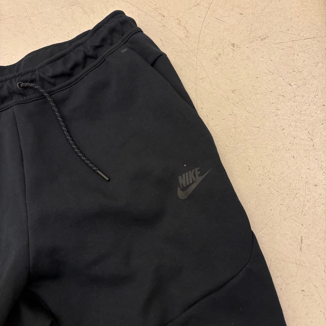 나이키 테크팩 블랙 조거 팬츠 상품이미지2