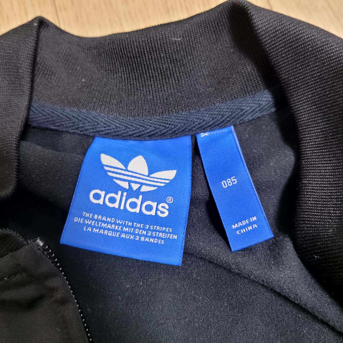 아디다스 니고베어 블랙져지 상품이미지4