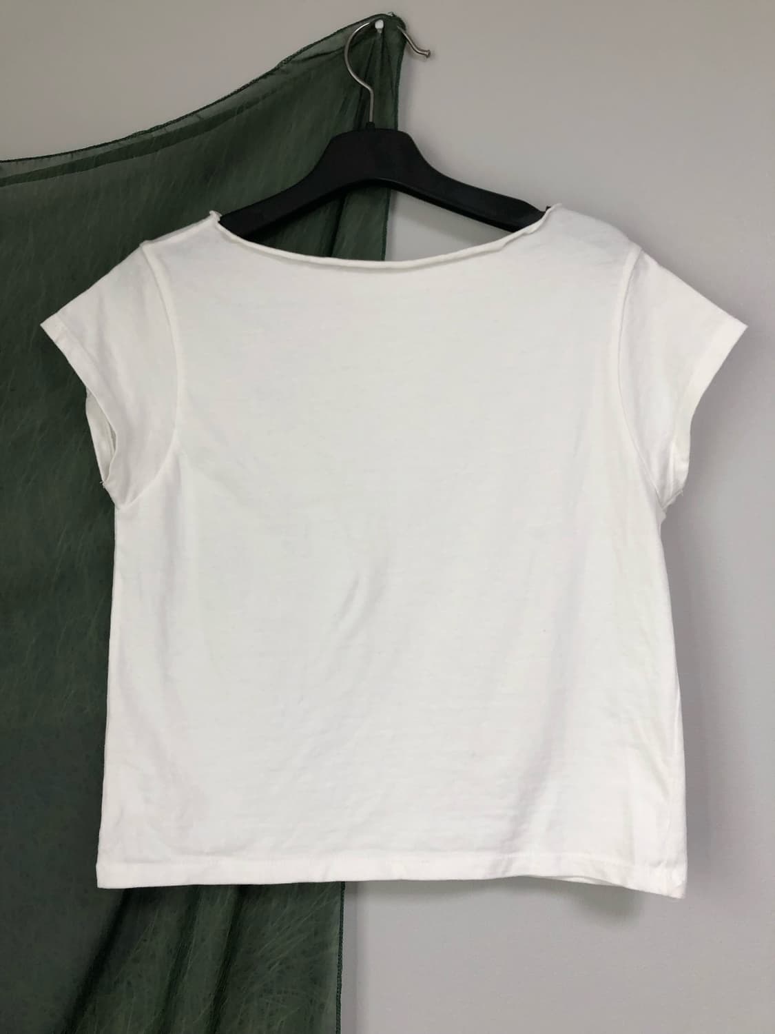 릿킴 ruffle boat neck tee (white) 상품이미지2