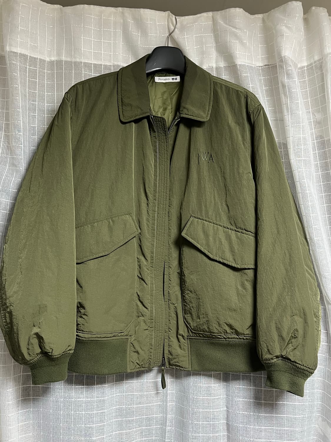 유니클로 jwa 패디드 숏 블루종 상품이미지1