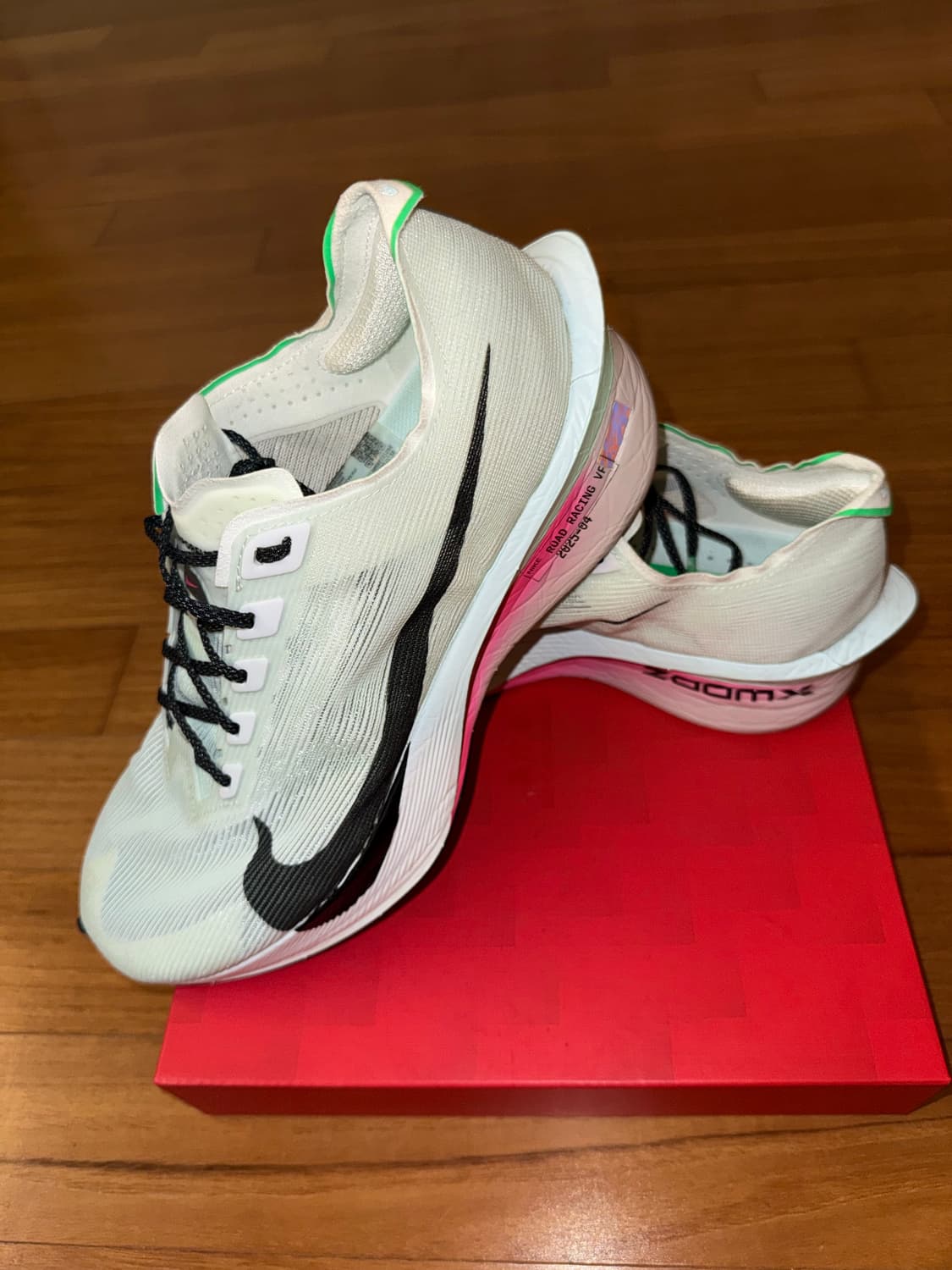 나이키 베이퍼플라이 4 상품이미지1